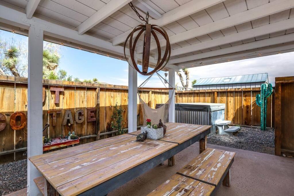 Jt Cottage Yucca Valley Exterior foto